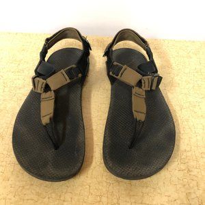 Bedrock Cairn Sandals 9/10 Coyote Brown